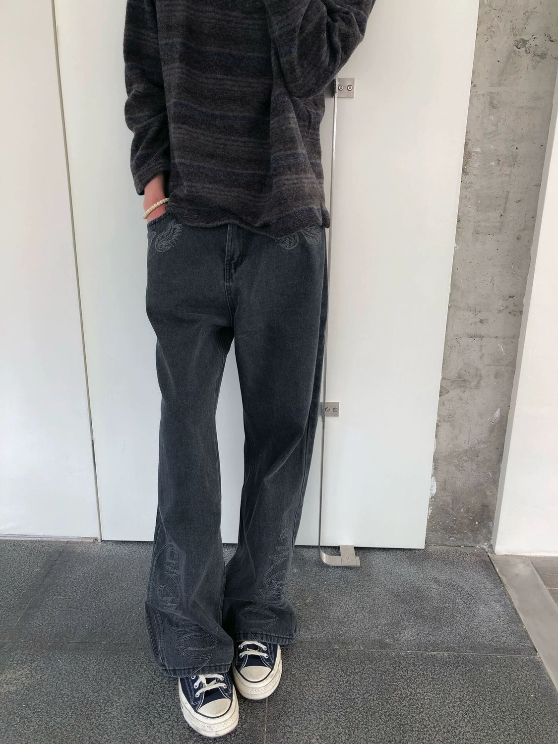 Street Fashion Vibes - Męskie modne spodnie z haftowanymi wzorami,