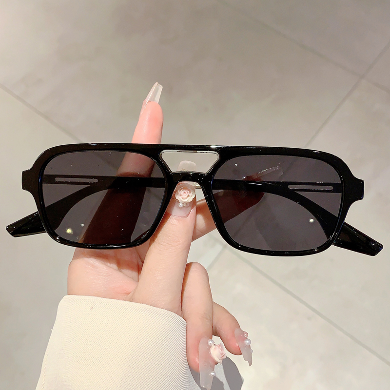 Modne damskie okulary przeciws – Street Fashion Brands recenzja i cena